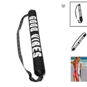 NWT PINK Victoria's Secret Shoulder Black Cooler.